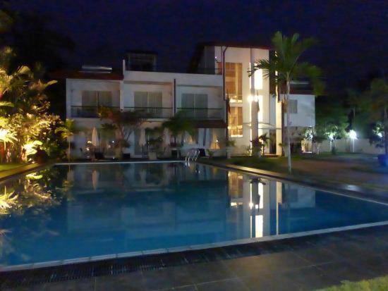 Rainbow Lagoon Resort Negombo Ngoại thất bức ảnh