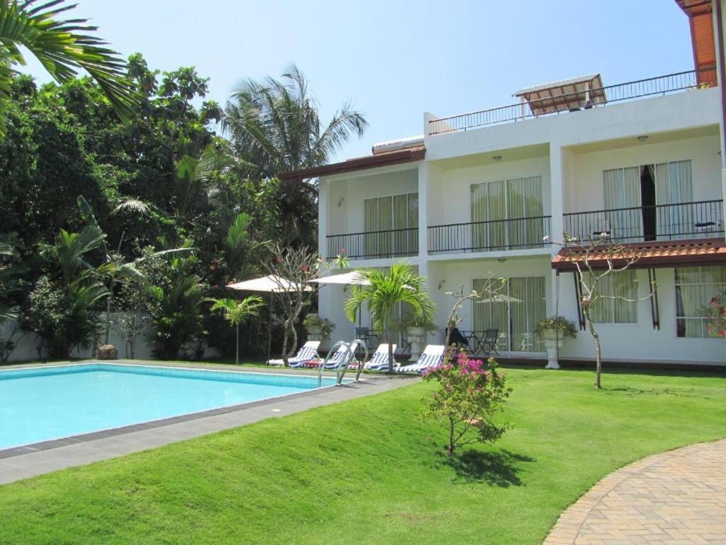 Rainbow Lagoon Resort Negombo Ngoại thất bức ảnh